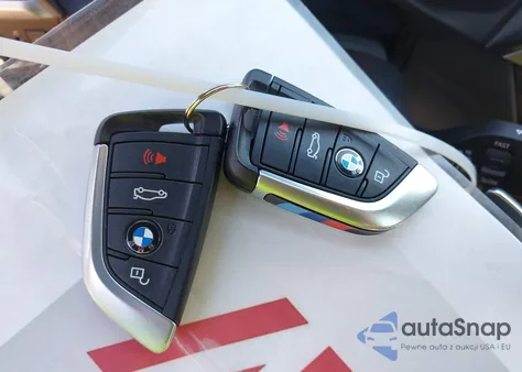 2019 BMW X3 Sdrive30I из США, поврежденный, VIN 5UXTR7C52KLF28600